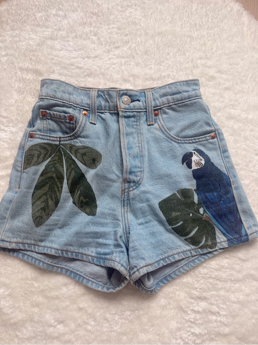 Levi’s x rio ribcage shorts